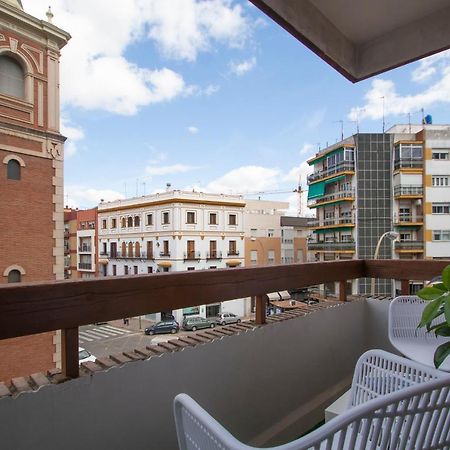 Luminoso Y Acoger Loft, Excelente Ubicacion Apartment Seville Luaran gambar