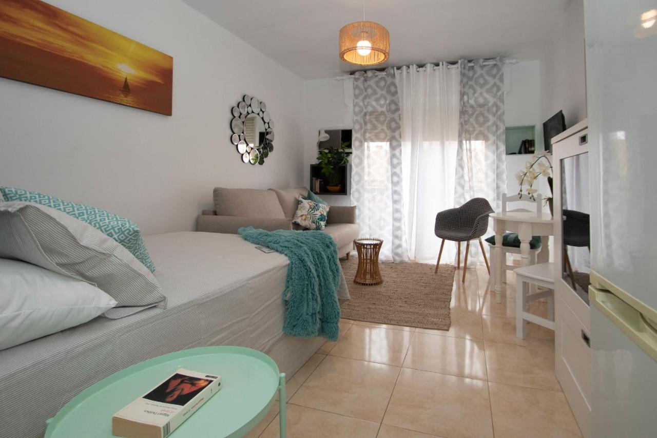 Luminoso Y Acoger Loft, Excelente Ubicacion Apartment Seville Luaran gambar