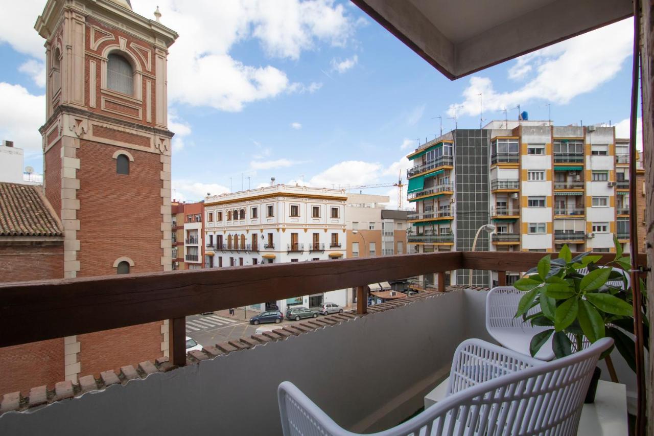 Luminoso Y Acoger Loft, Excelente Ubicacion Apartment Seville Luaran gambar